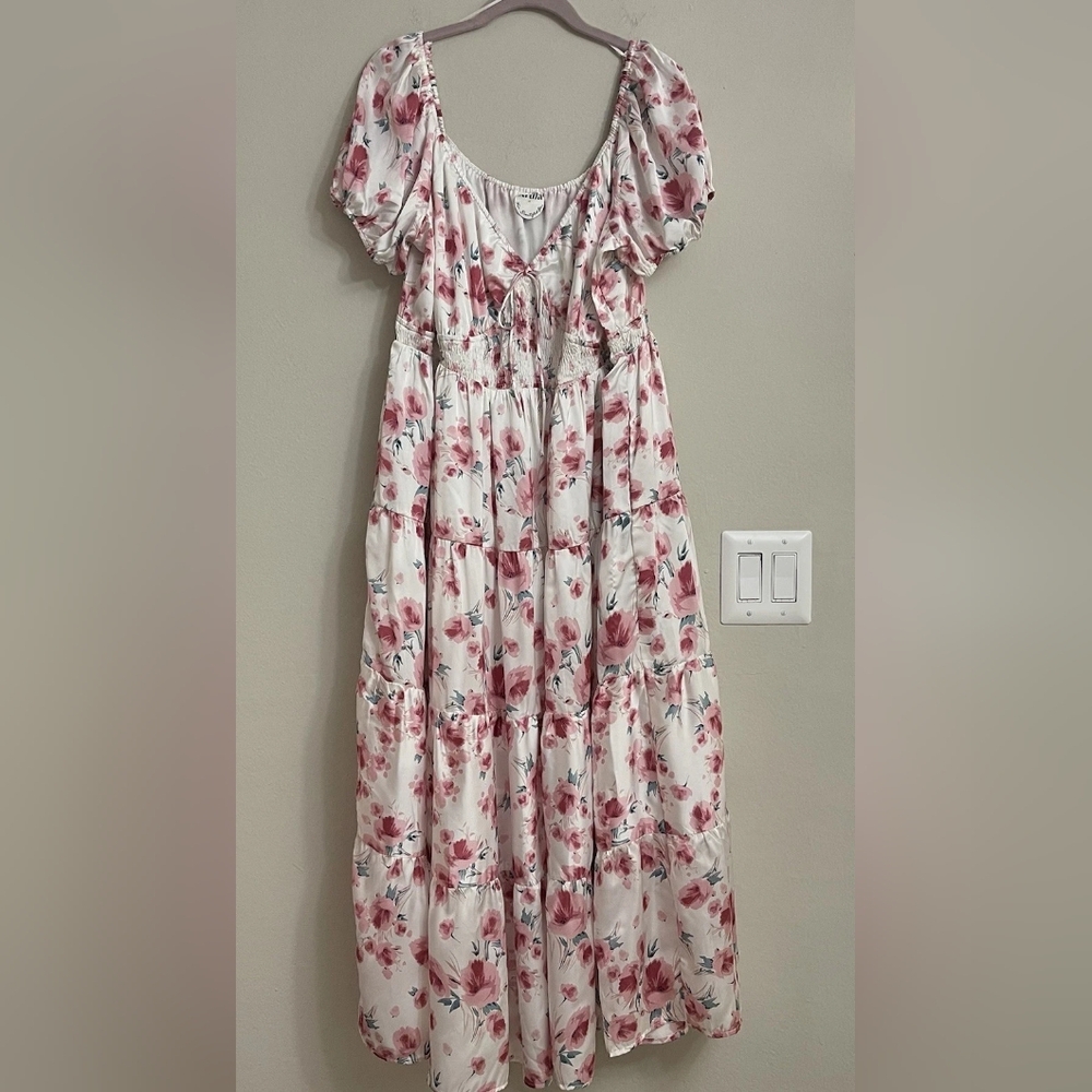 Floral Maxi Dress with Pink and White Design